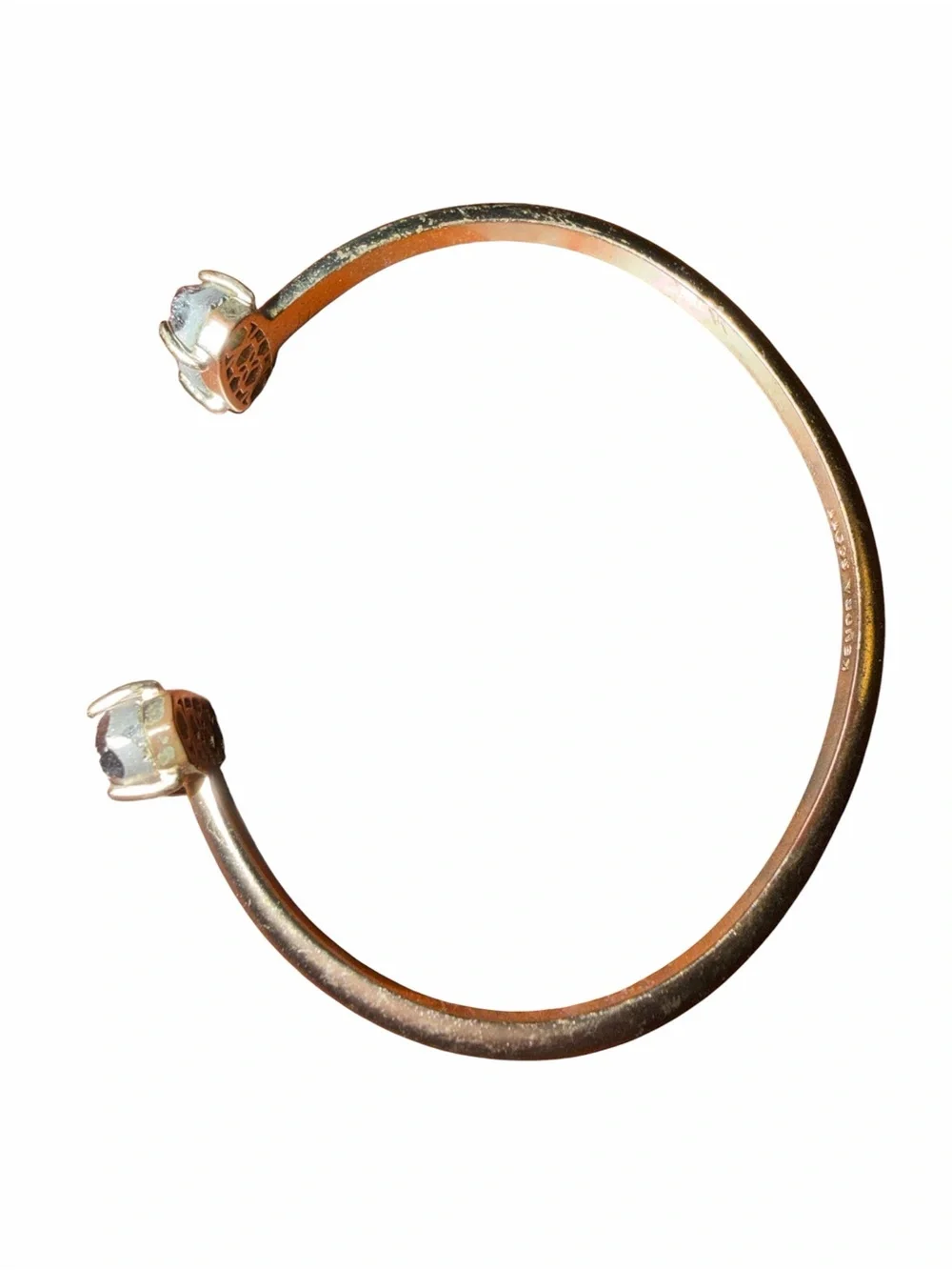 Kendra Scott eye catching